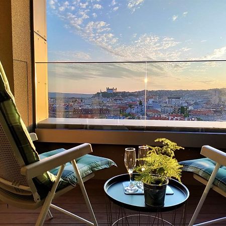 Cozy 2 Rooms Flat - Castle View Bratislava Exterior foto